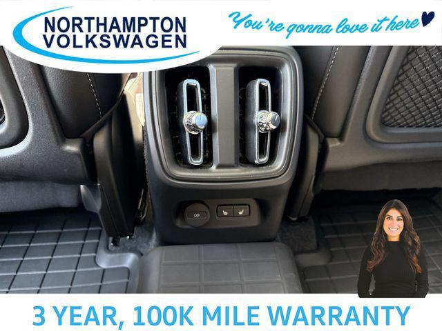 used 2025 Volvo XC40 car, priced at $38,998