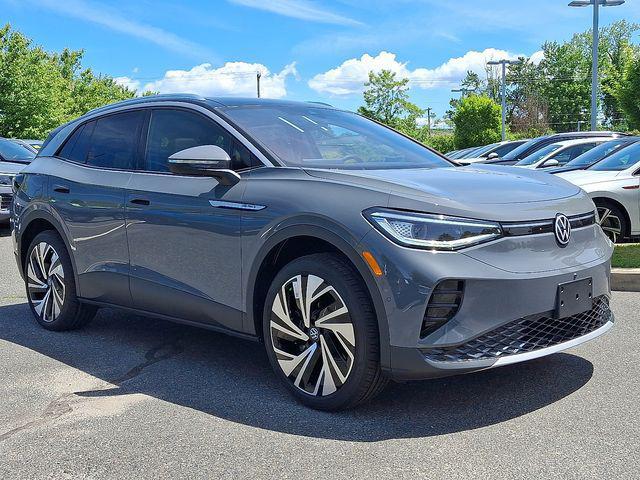 new 2025 Volkswagen ID.4 car, priced at $52,937