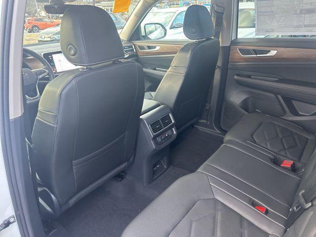 new 2025 Volkswagen Atlas car, priced at $36,418