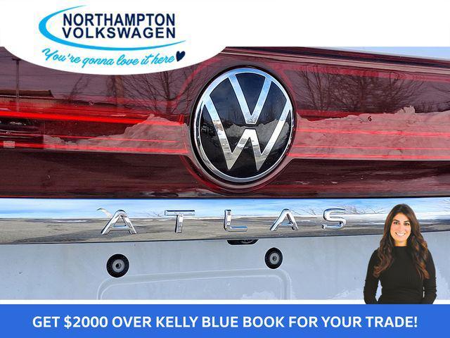 new 2025 Volkswagen Atlas car, priced at $39,668