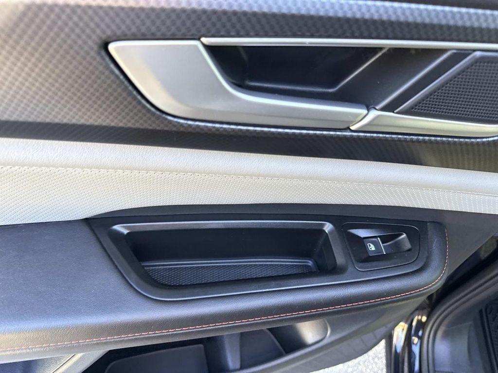 used 2025 Volkswagen Atlas car, priced at $40,985