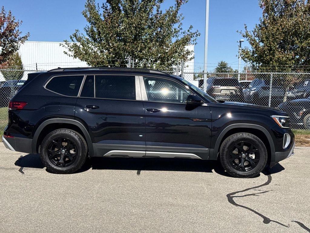used 2025 Volkswagen Atlas car, priced at $40,985