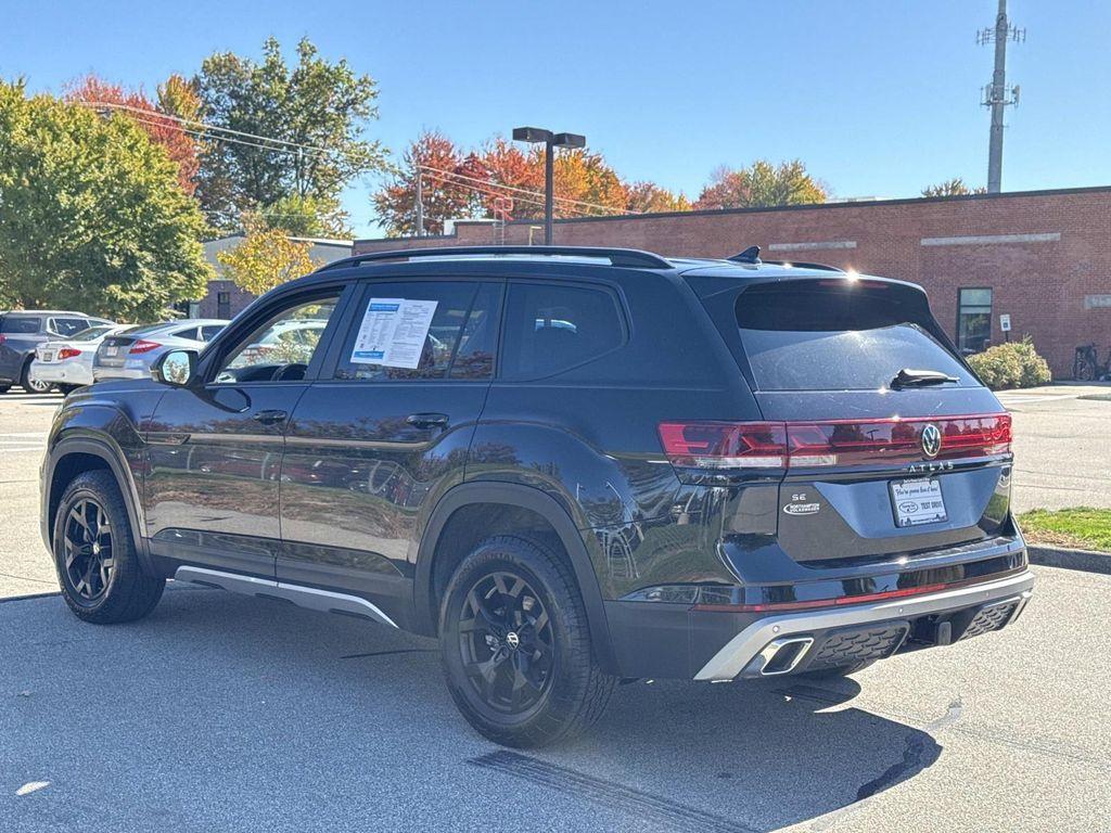 used 2025 Volkswagen Atlas car, priced at $40,985