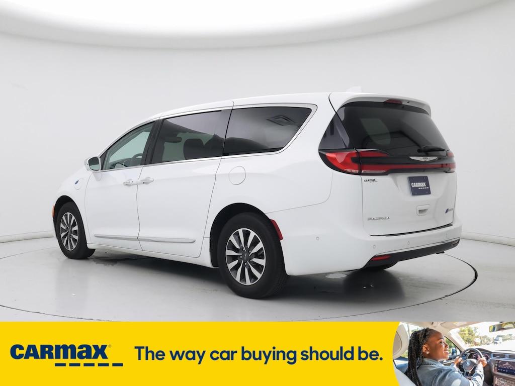 used 2022 Chrysler Pacifica Hybrid car, priced at $33,998