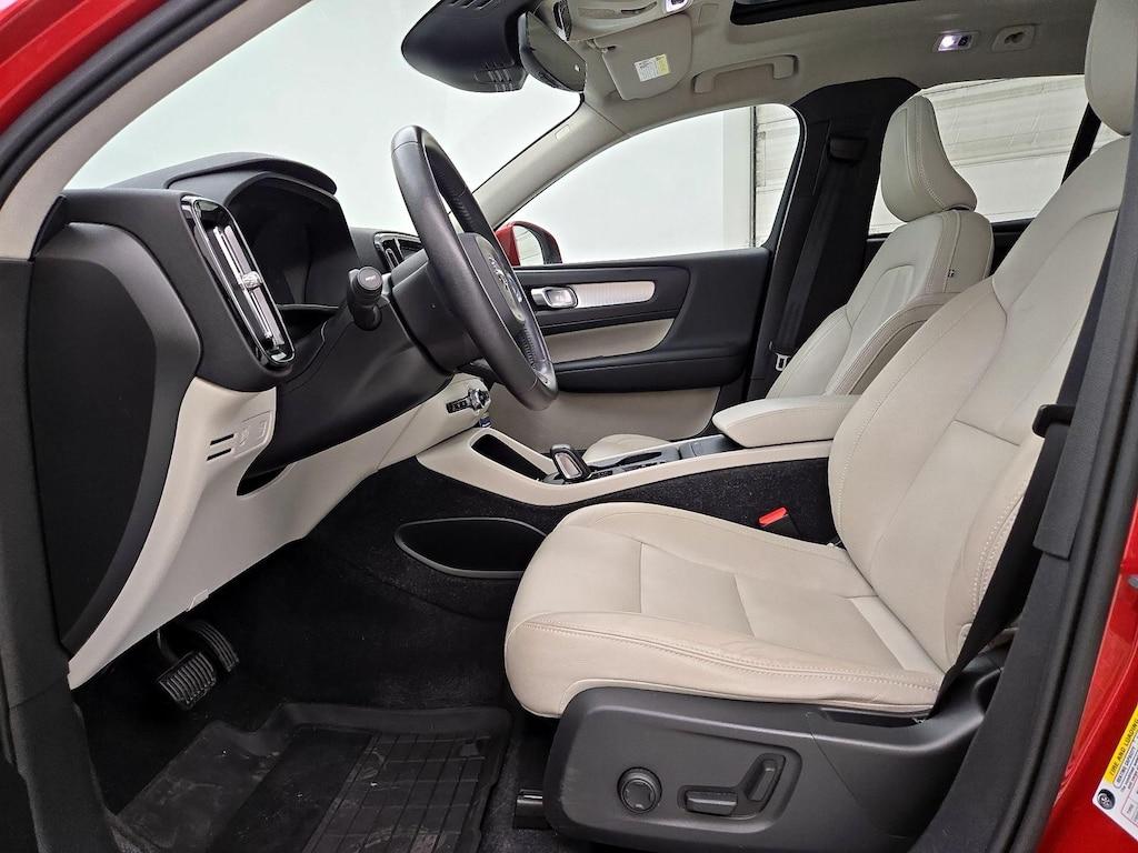 used 2019 Volvo XC40 car, priced at $22,998