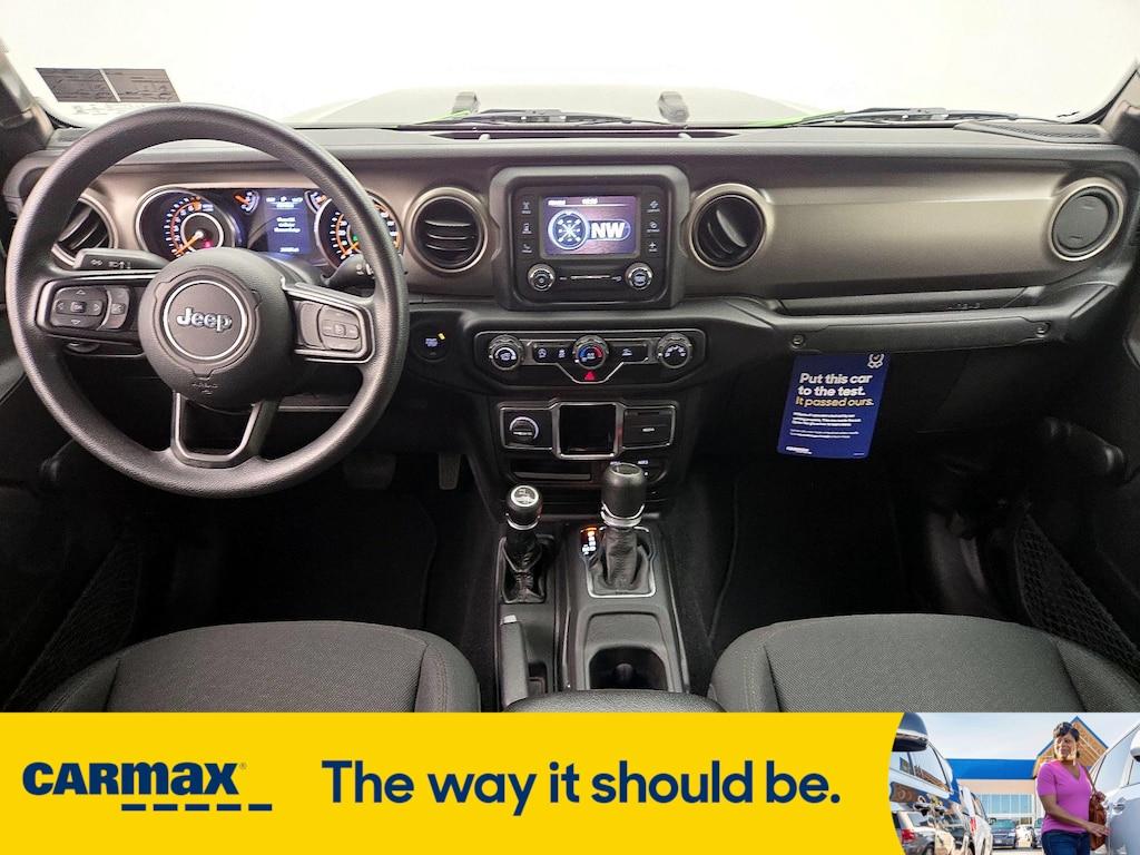 used 2021 Jeep Gladiator car, priced at $32,998