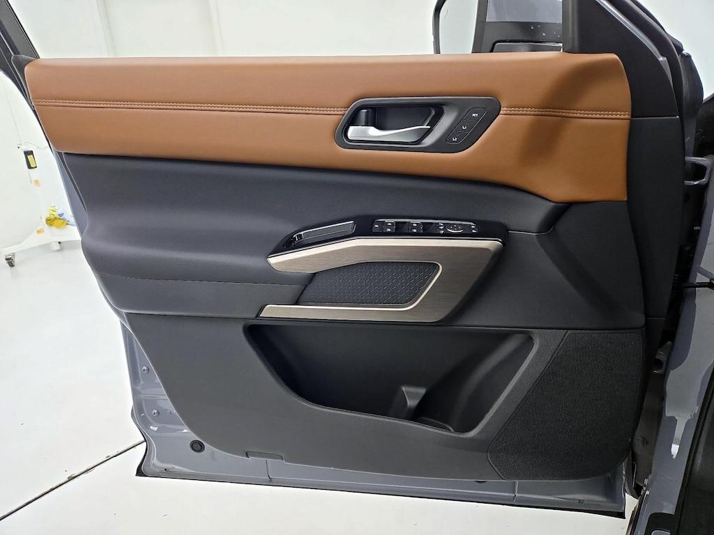 used 2025 Nissan Pathfinder car, priced at $45,998