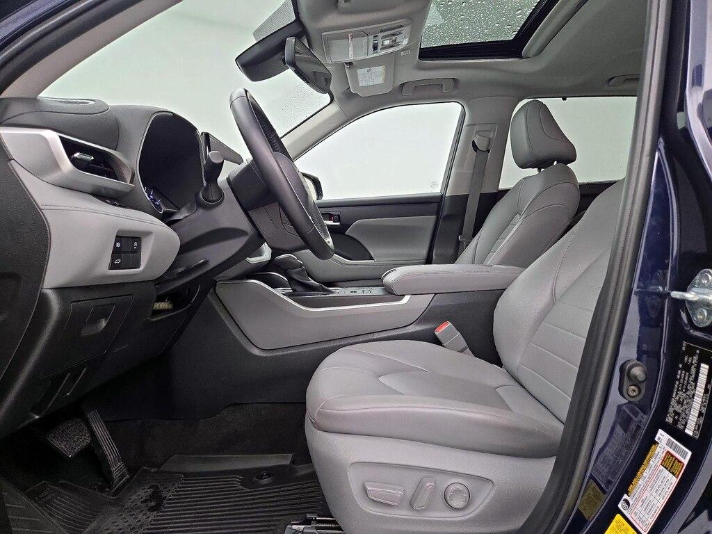 used 2023 Toyota Highlander car, priced at $42,998