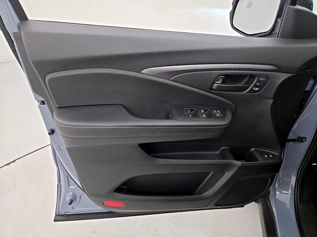 used 2022 Honda Pilot car, priced at $32,998