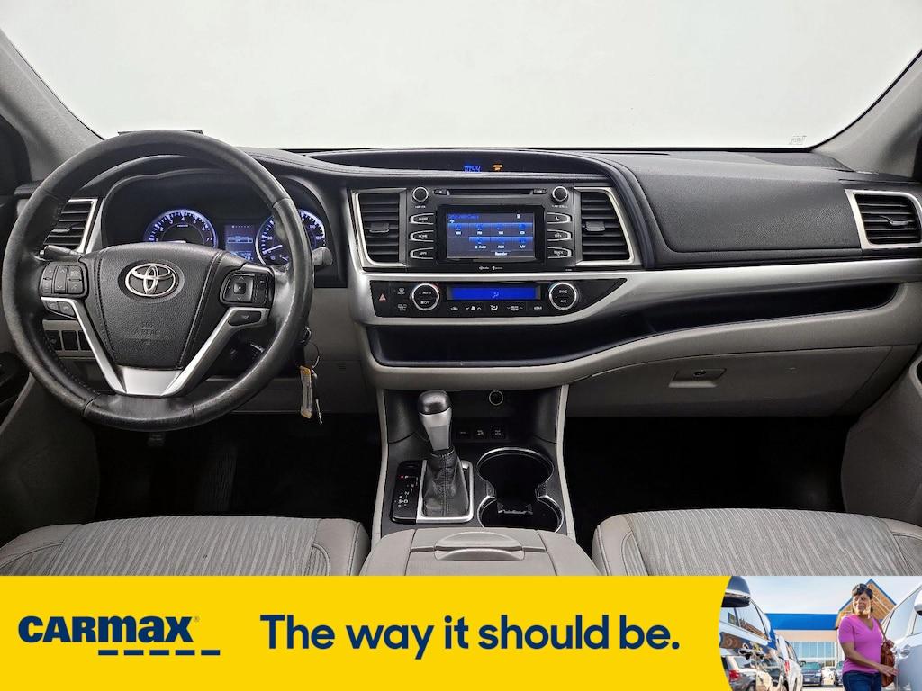 used 2015 Toyota Highlander car, priced at $17,998