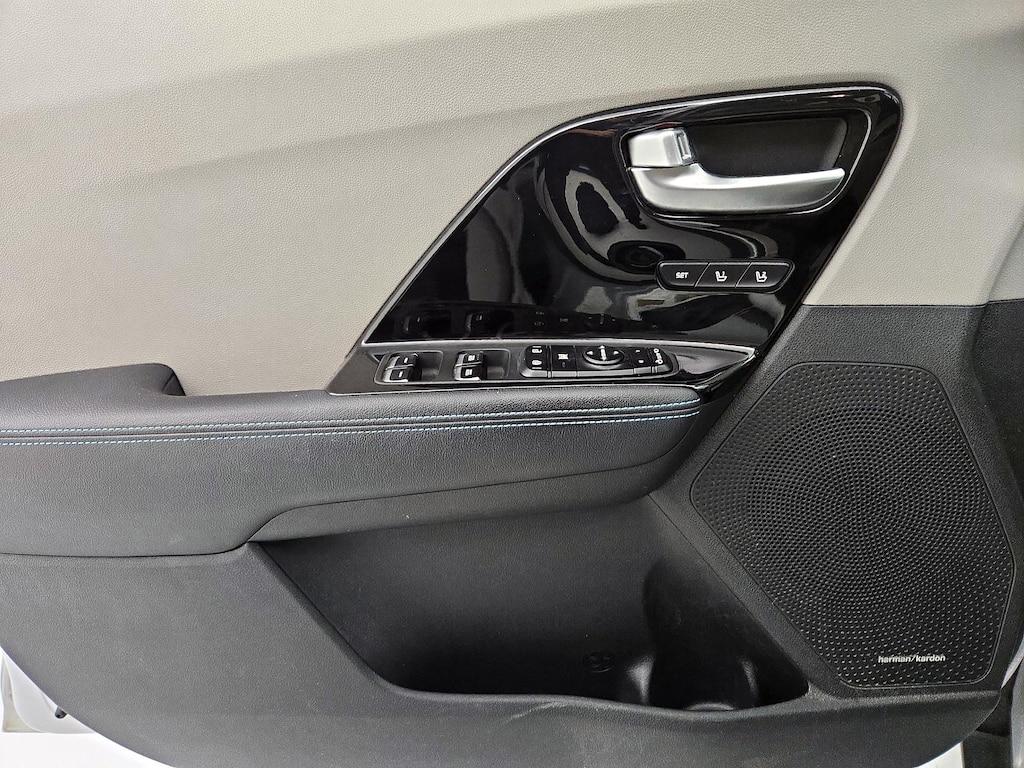 used 2017 Kia Niro car, priced at $14,998