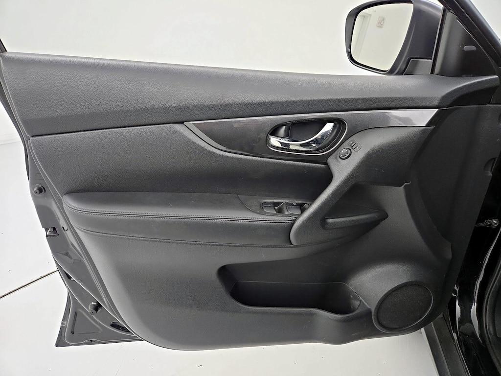 used 2019 Nissan Rogue car, priced at $17,998