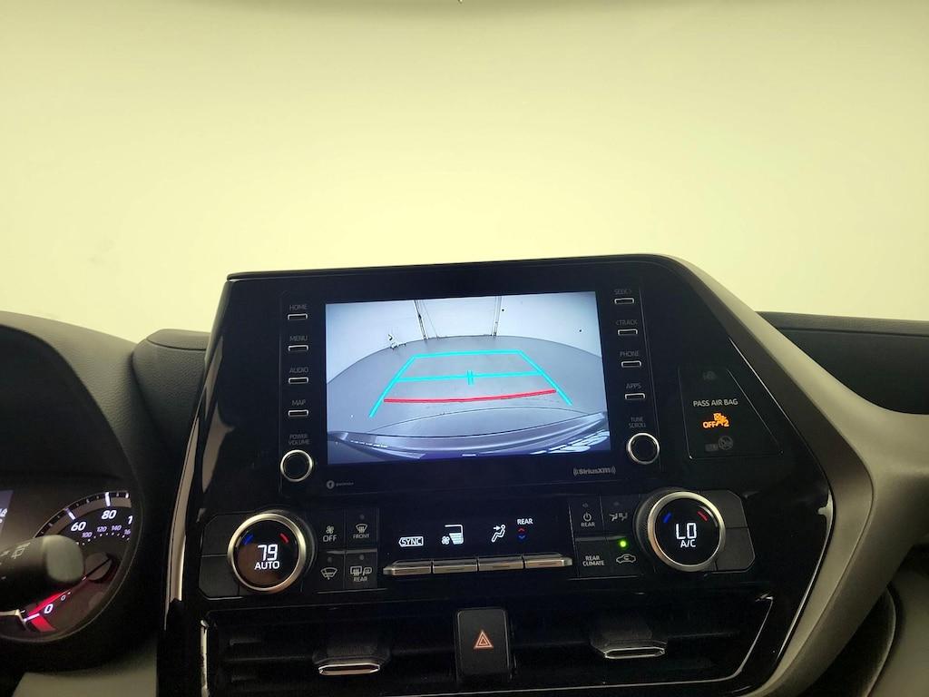 used 2022 Toyota Highlander car, priced at $31,998
