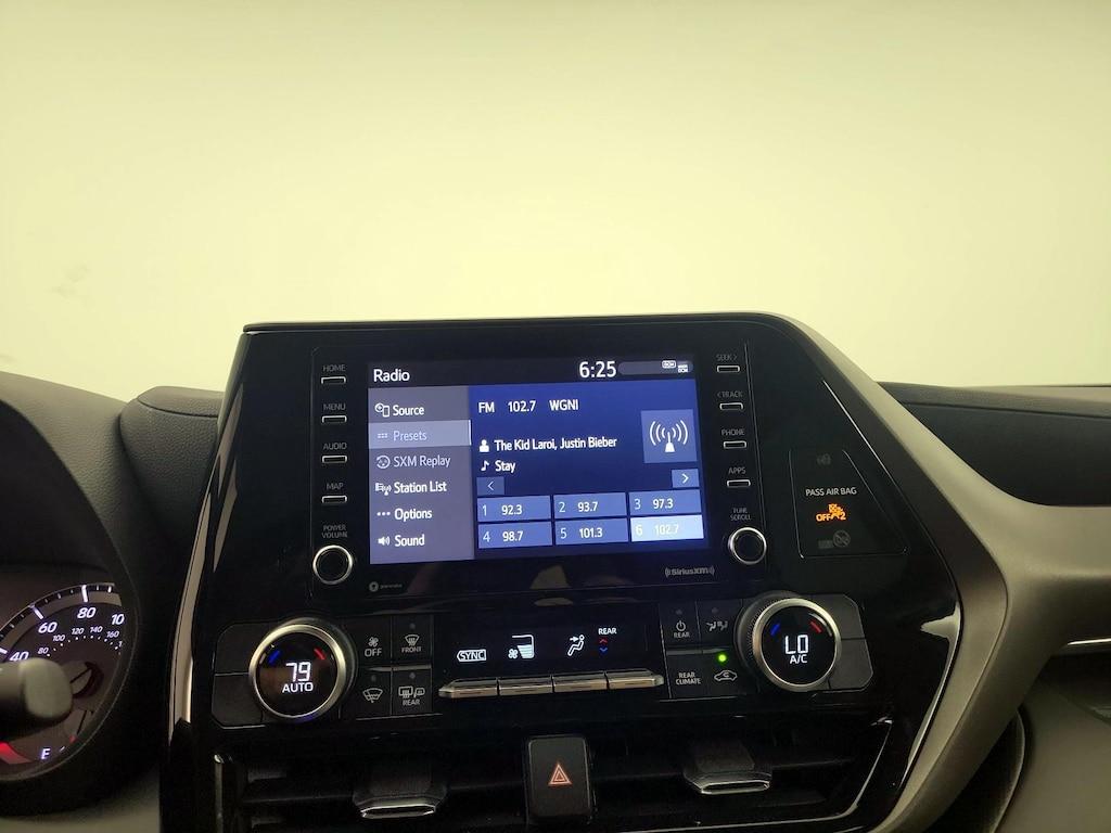 used 2022 Toyota Highlander car, priced at $31,998