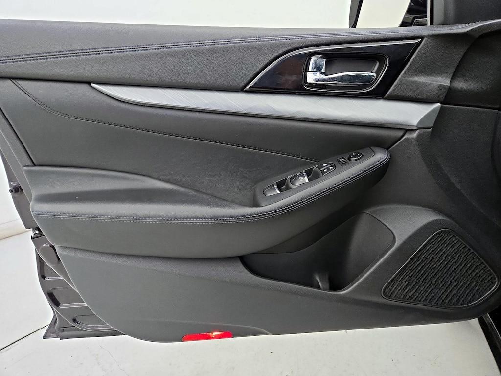 used 2016 Nissan Maxima car, priced at $15,998