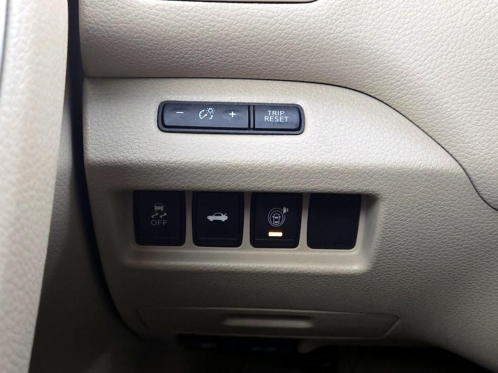 used 2014 Nissan Altima car, priced at $12,998