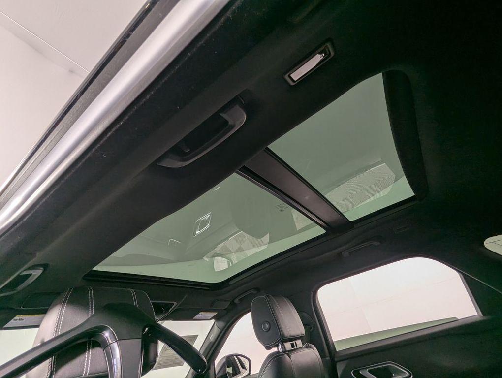 used 2022 Land Rover Range Rover Velar car, priced at $30,981