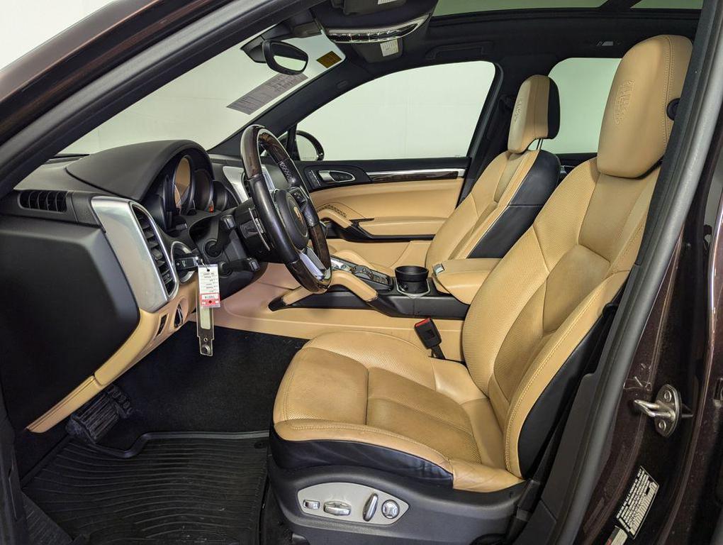used 2017 Porsche Cayenne car