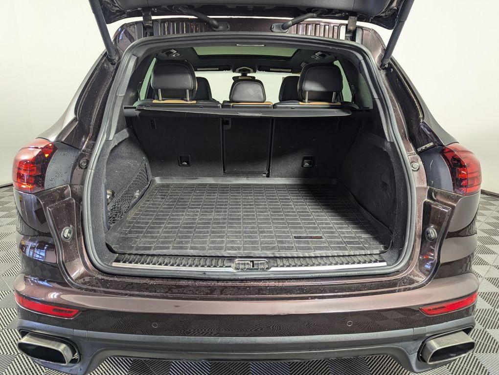 used 2017 Porsche Cayenne car