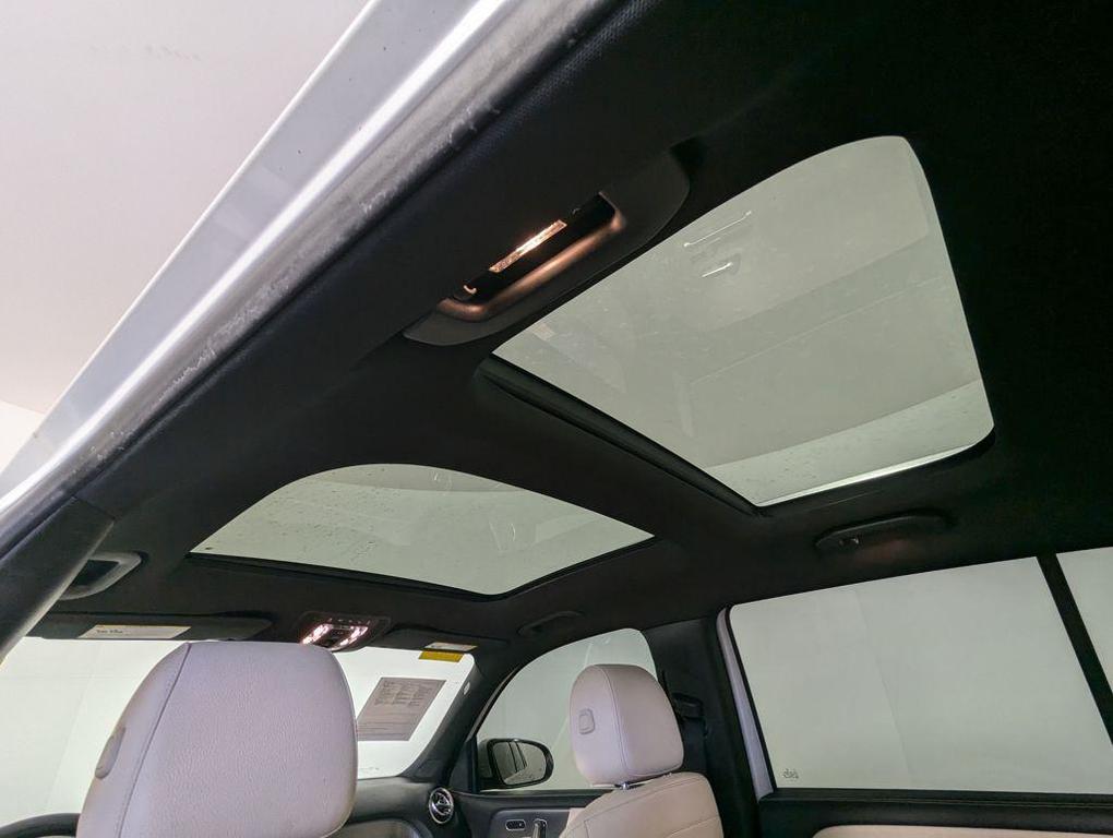 used 2021 Mercedes-Benz GLB 250 car, priced at $26,952