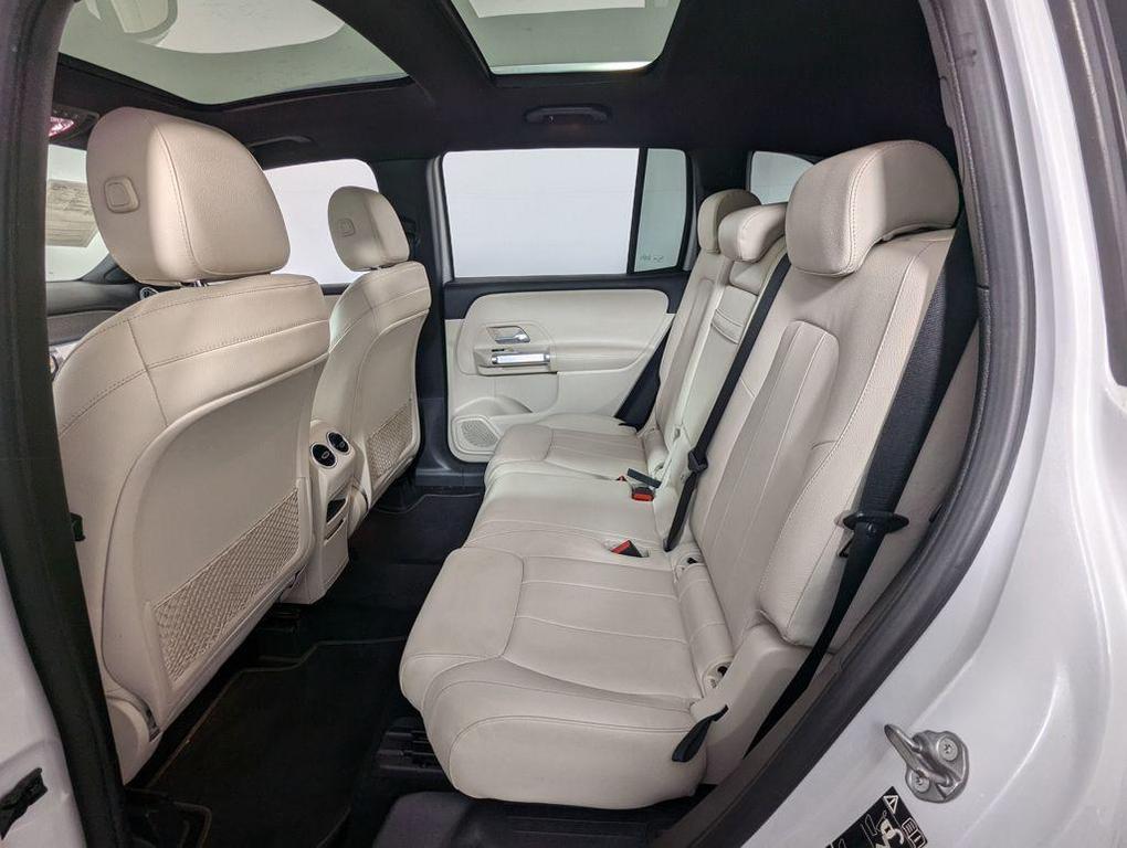 used 2021 Mercedes-Benz GLB 250 car, priced at $23,989