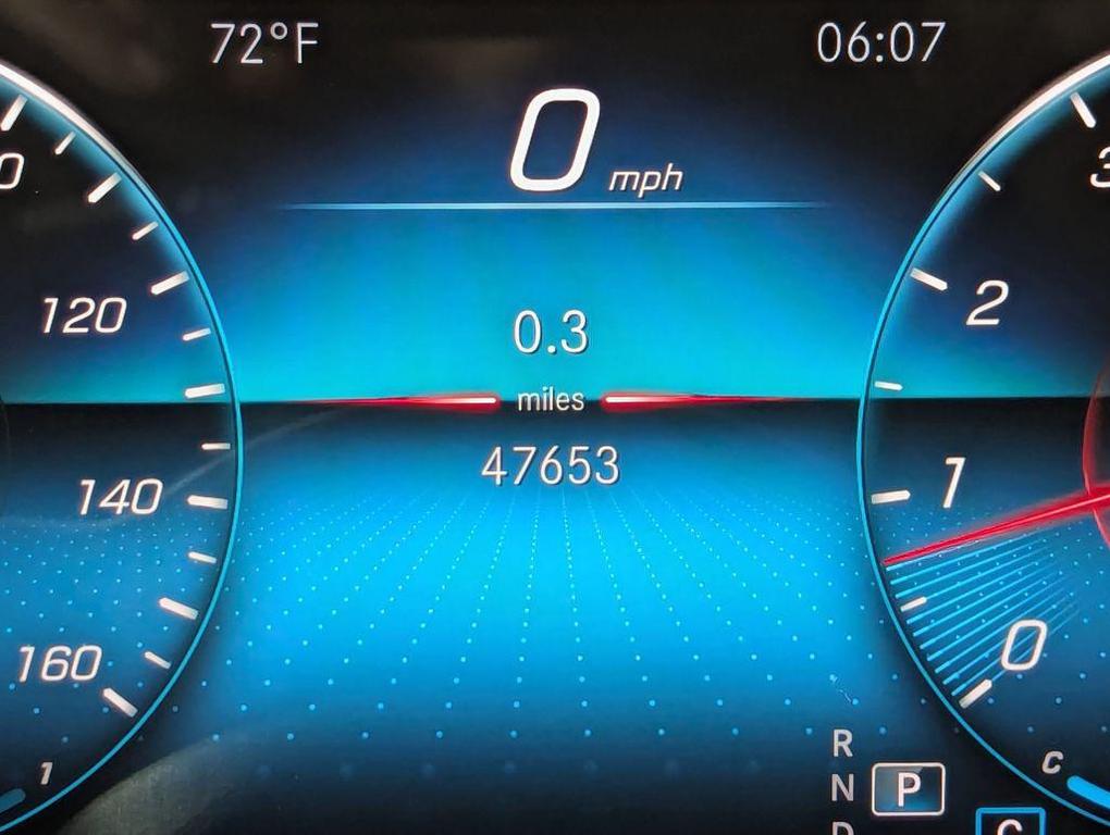 used 2021 Mercedes-Benz GLB 250 car, priced at $23,989