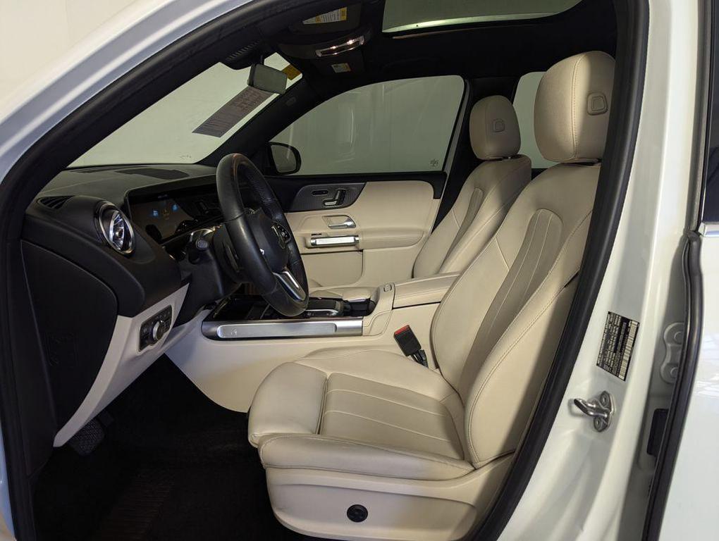 used 2021 Mercedes-Benz GLB 250 car, priced at $26,952