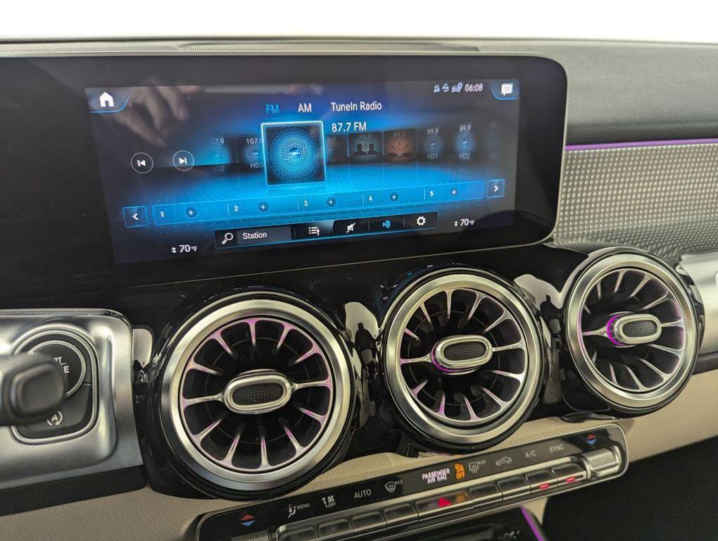 used 2021 Mercedes-Benz GLB 250 car, priced at $23,989