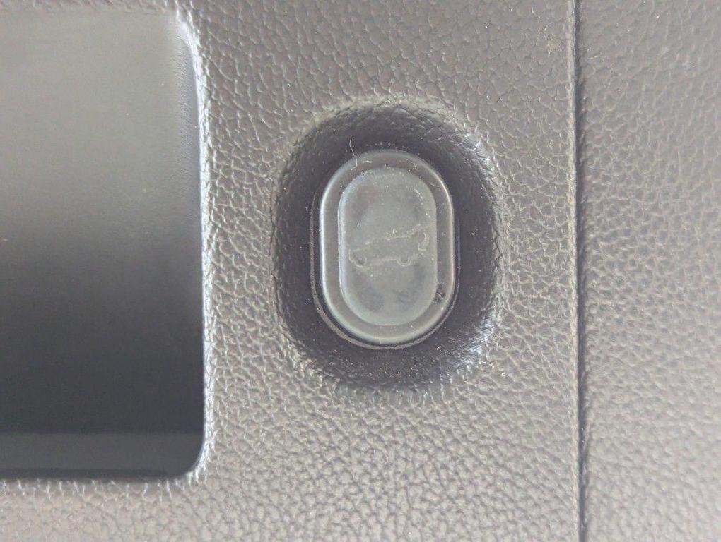 used 2015 GMC Yukon car, priced at $21,529