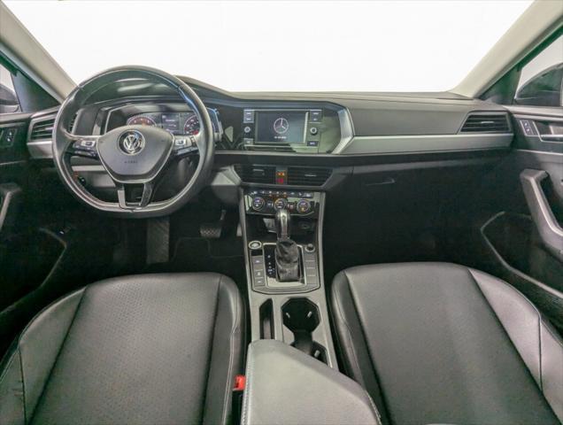 used 2019 Volkswagen Jetta car