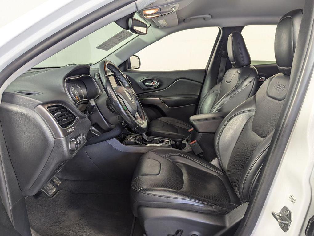 used 2020 Jeep Cherokee car, priced at $16,932