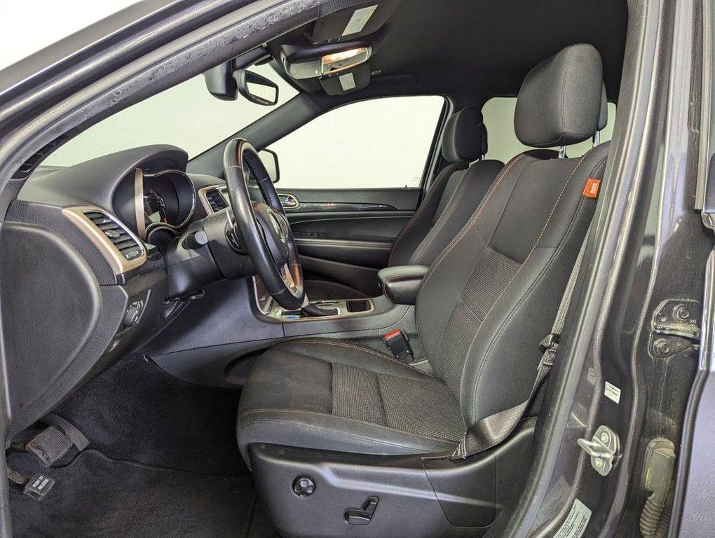used 2017 Jeep Grand Cherokee car, priced at $12,996