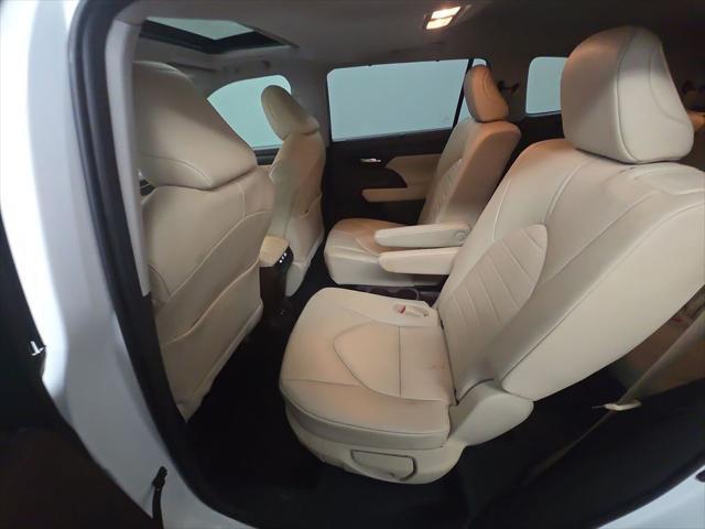 used 2020 Toyota Highlander car, priced at $29,860