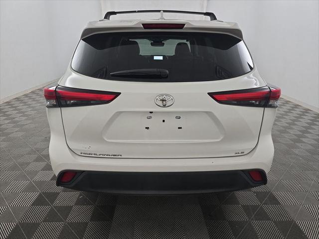 used 2020 Toyota Highlander car, priced at $29,860