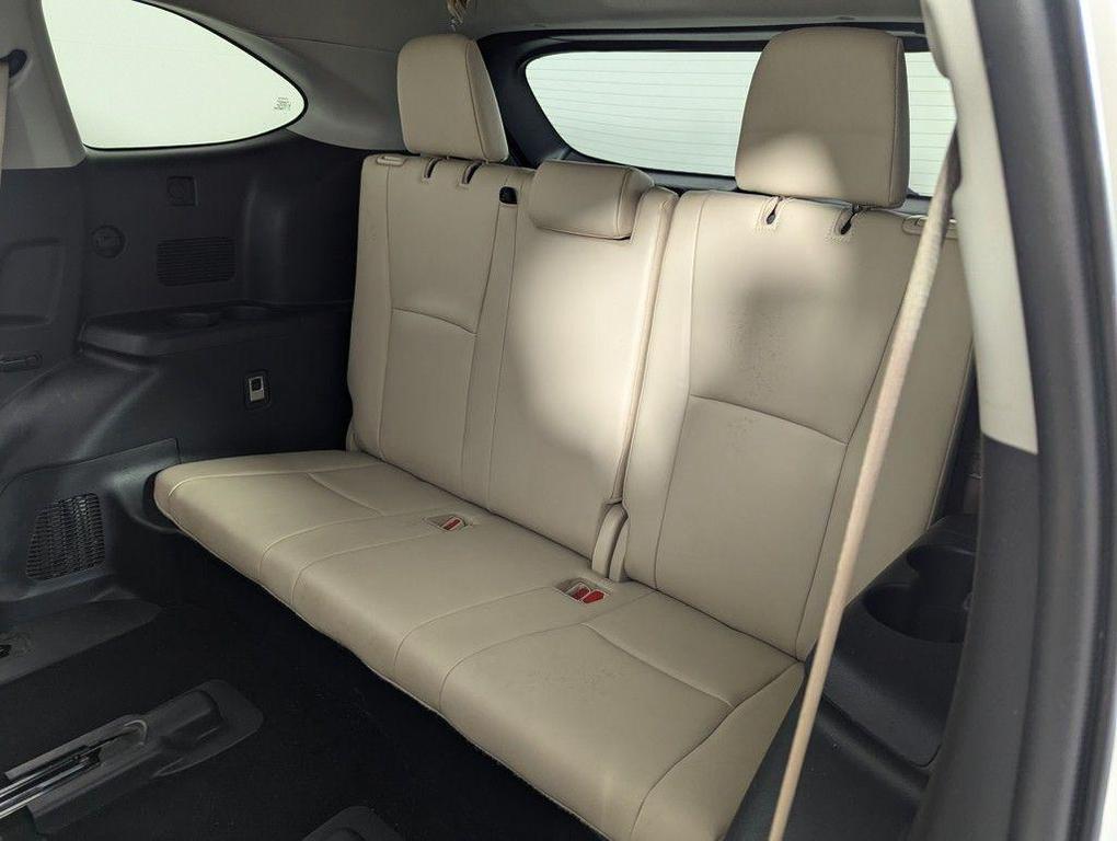 used 2020 Toyota Highlander car, priced at $28,997