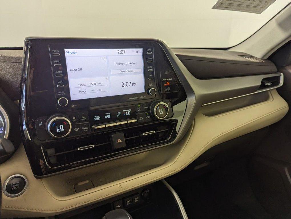 used 2020 Toyota Highlander car, priced at $28,997
