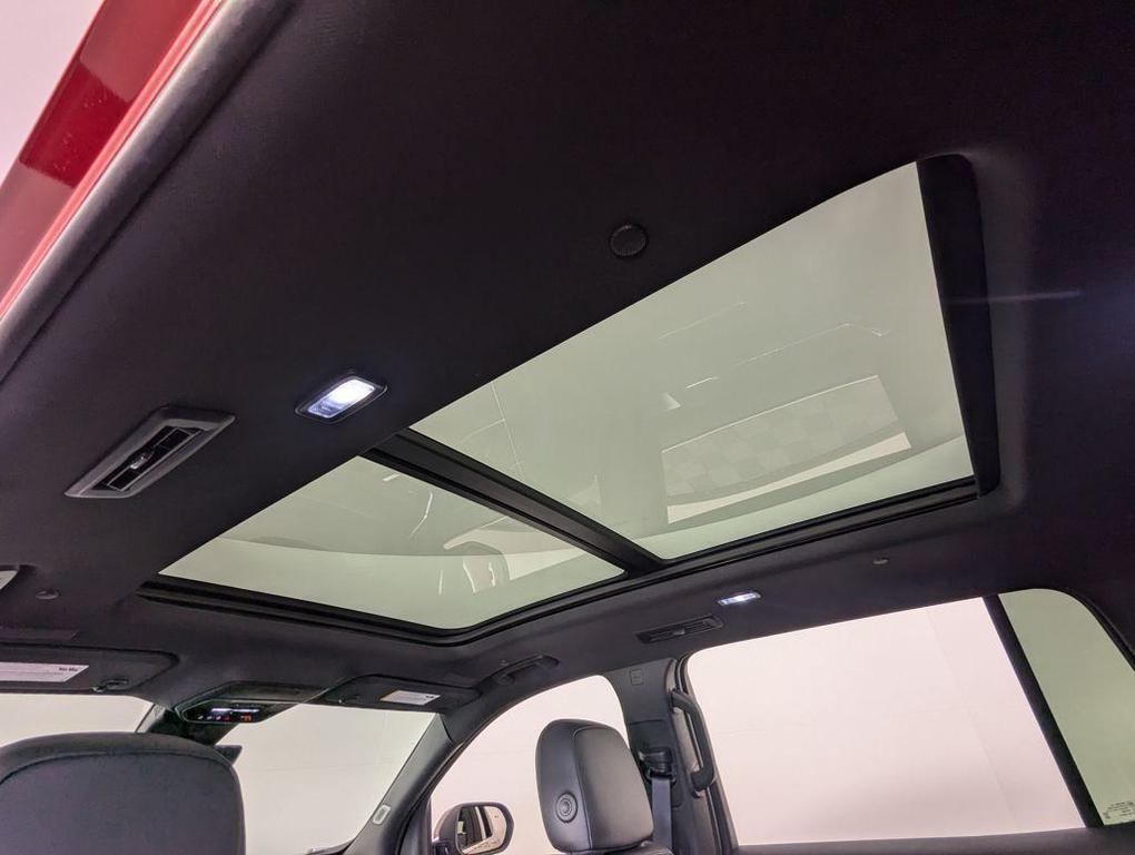 used 2024 GMC Acadia car, priced at $49,603