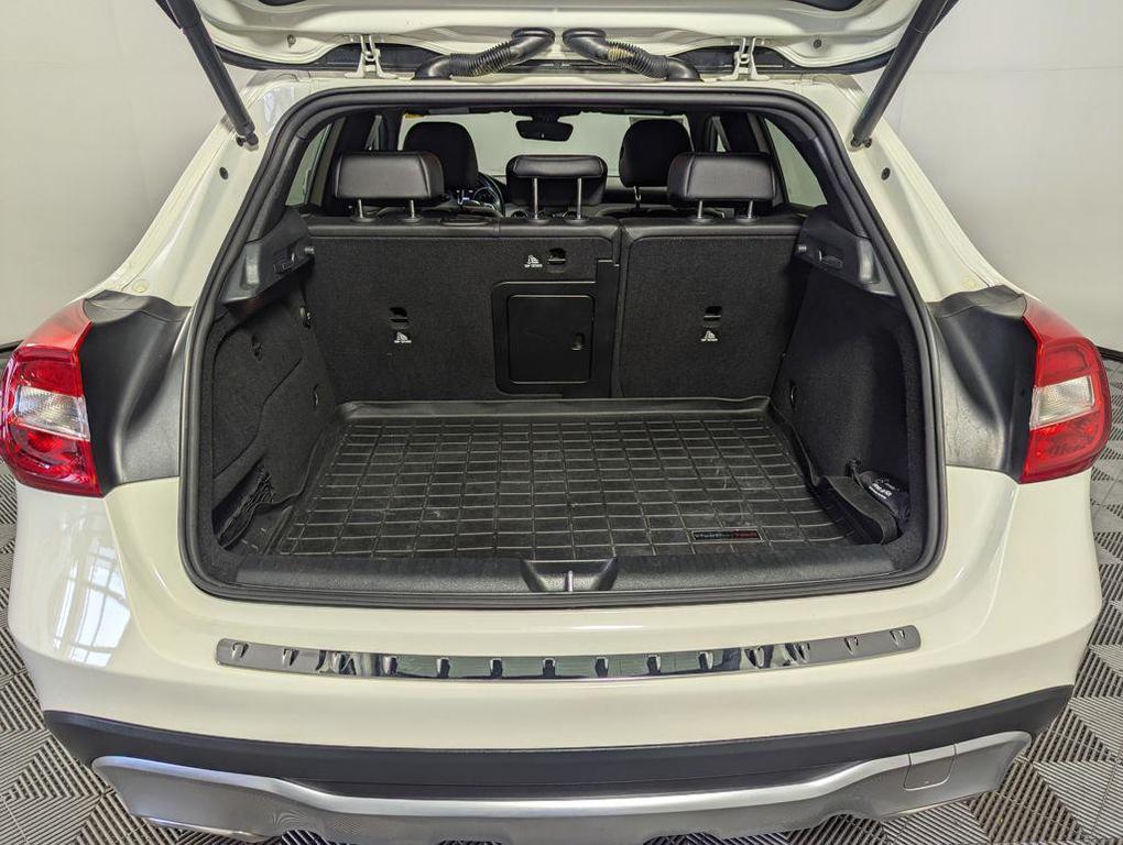 used 2018 Mercedes-Benz GLA 250 car, priced at $17,993