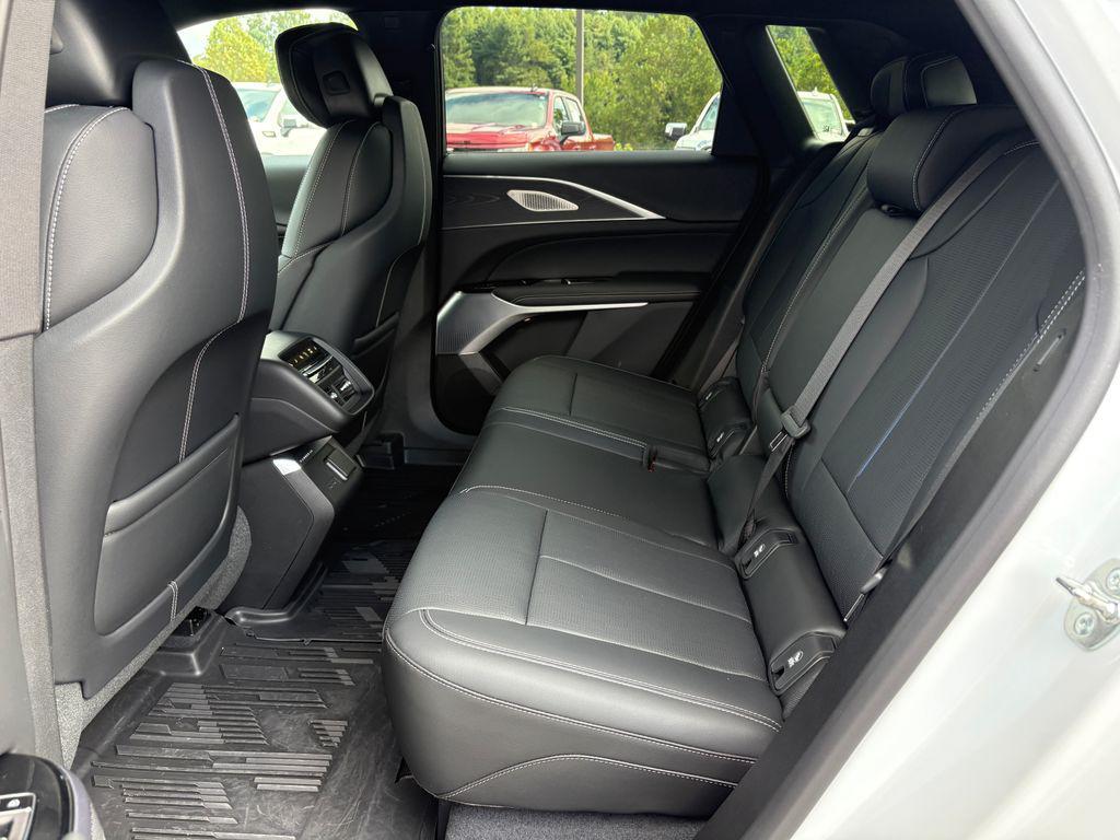 used 2024 Cadillac LYRIQ car, priced at $41,624