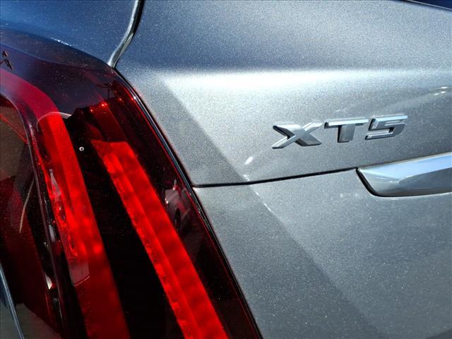 used 2022 Cadillac XT5 car, priced at $32,985