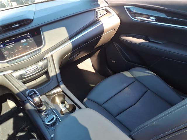 used 2022 Cadillac XT5 car, priced at $32,985