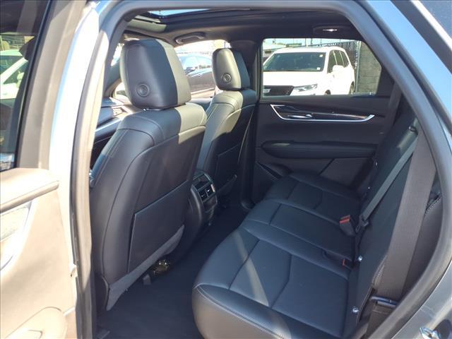 used 2022 Cadillac XT5 car, priced at $32,985