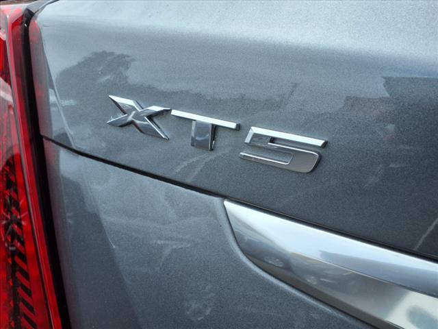 used 2022 Cadillac XT5 car, priced at $29,585
