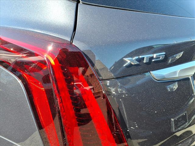 used 2023 Cadillac XT5 car, priced at $33,985