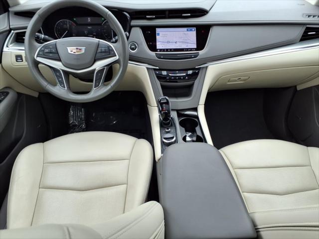 used 2022 Cadillac XT5 car, priced at $33,985