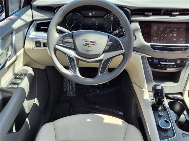 used 2022 Cadillac XT5 car, priced at $33,985