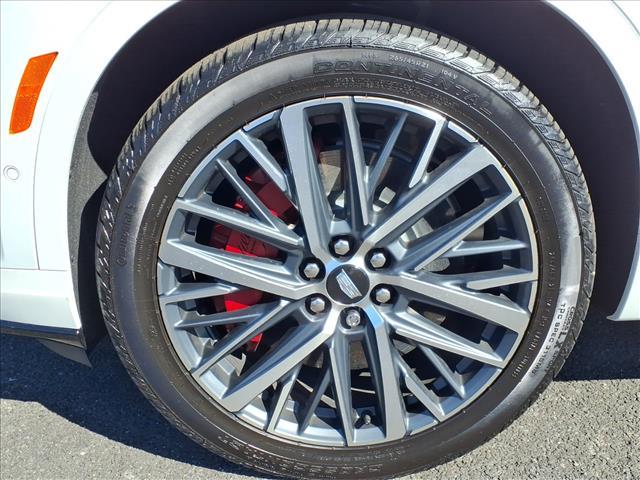 used 2025 Cadillac XT6 car, priced at $58,985