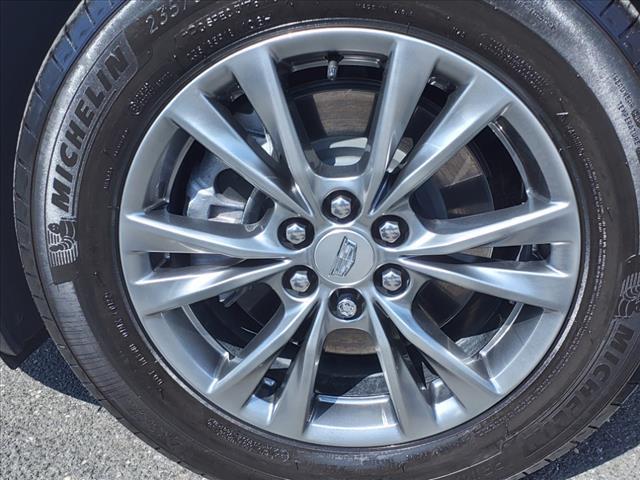 used 2022 Cadillac XT5 car, priced at $36,995