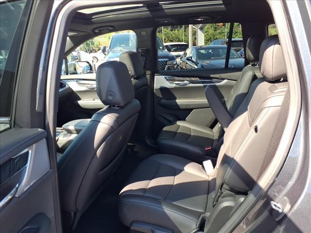 used 2022 Cadillac XT6 car, priced at $37,985
