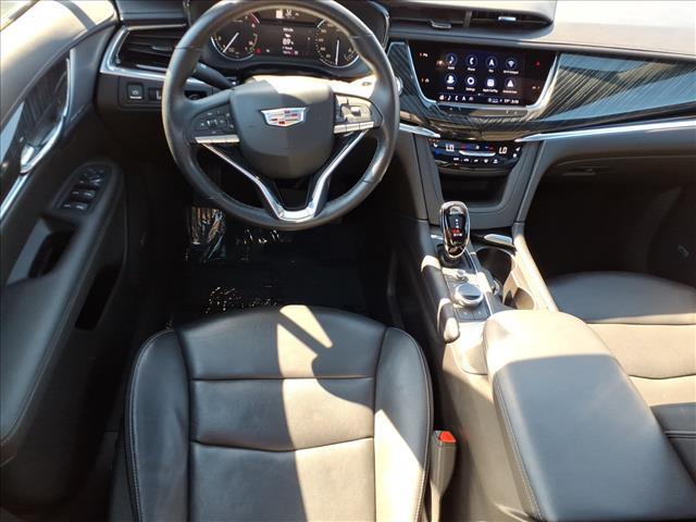 used 2022 Cadillac XT6 car, priced at $37,985